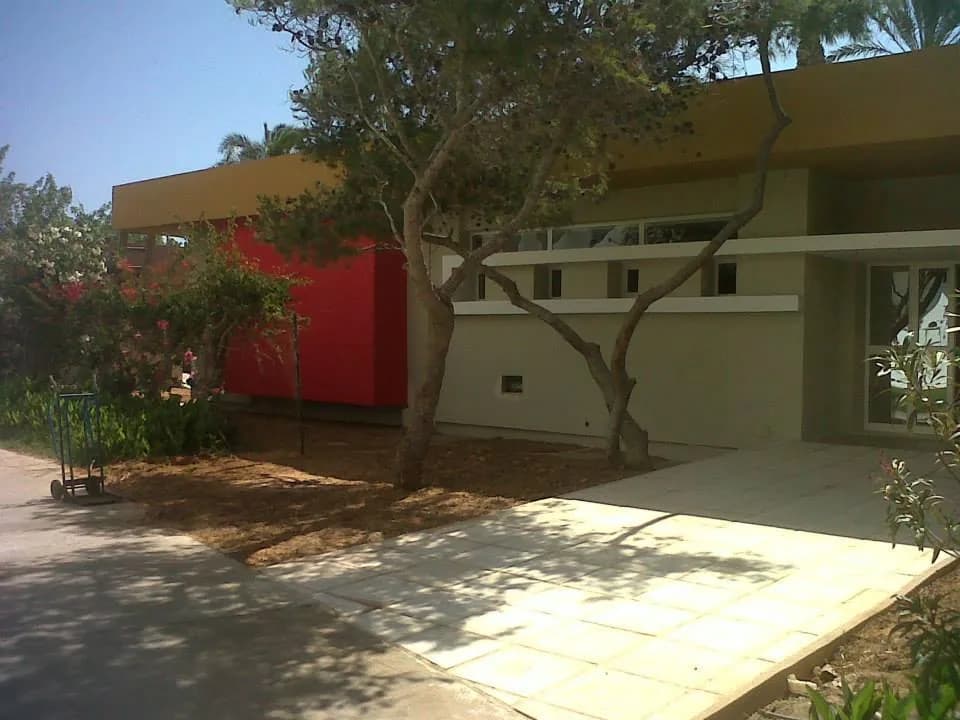Façade sur jardin